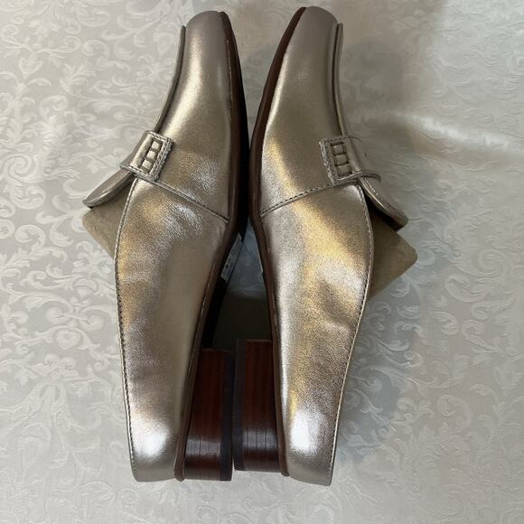NEW Clarks Women 9M Keesha Donna Gold Metallic Leather Slip On Open Back Mules - Picture 5 of 9